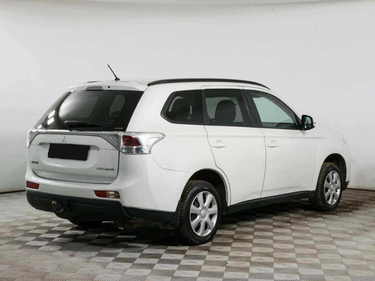 Купить Mitsubishi Outlander с пробегом. Фото: #4