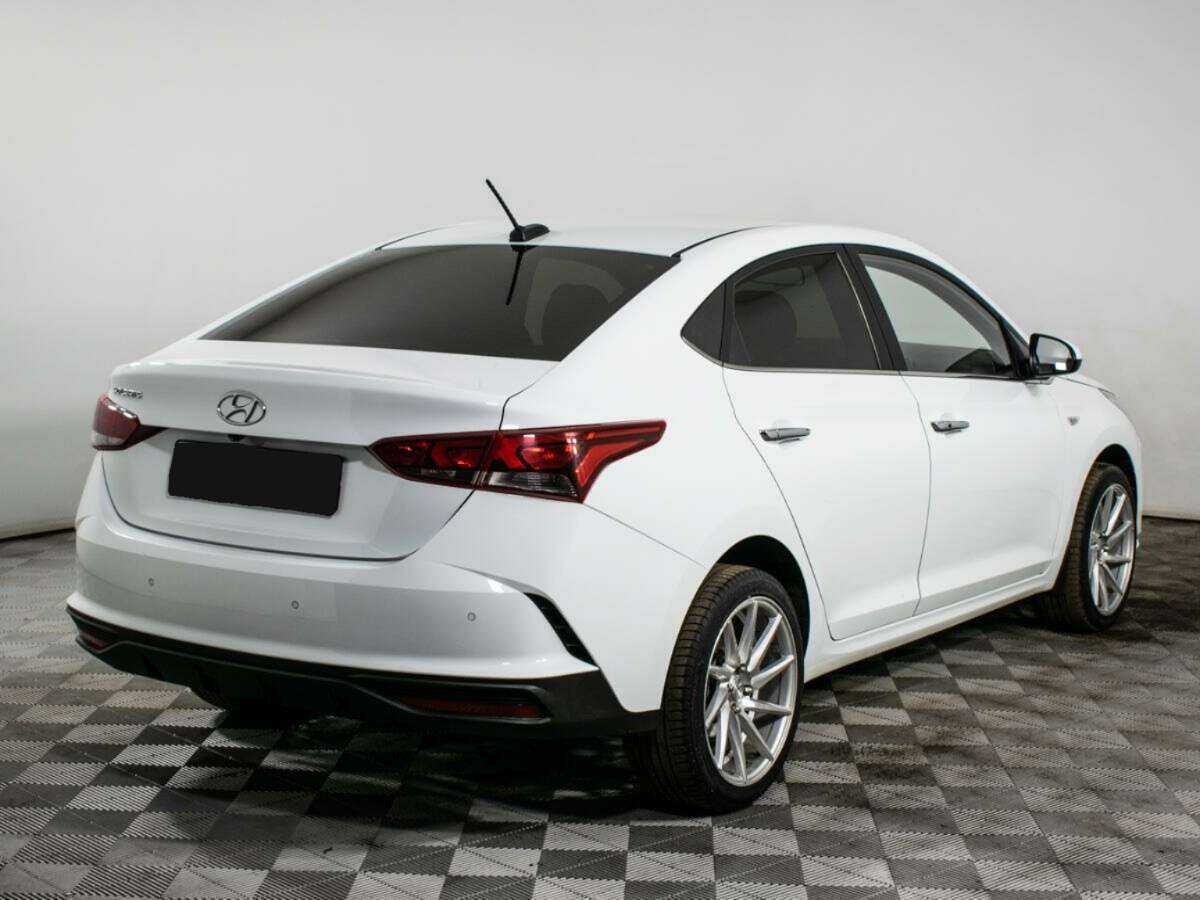 Купить Hyundai Solaris с пробегом. Фото: #12