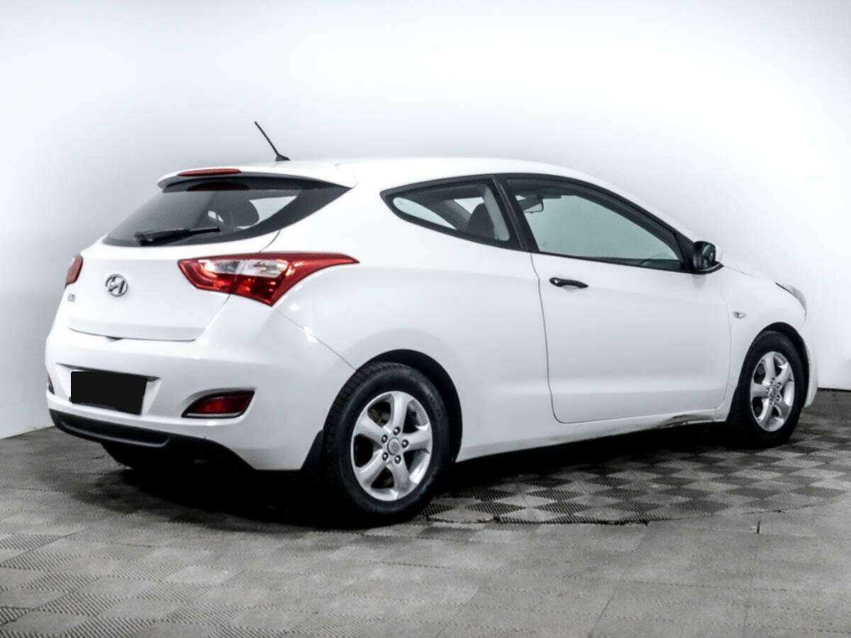 Купить Hyundai i30 с пробегом. Фото: #3