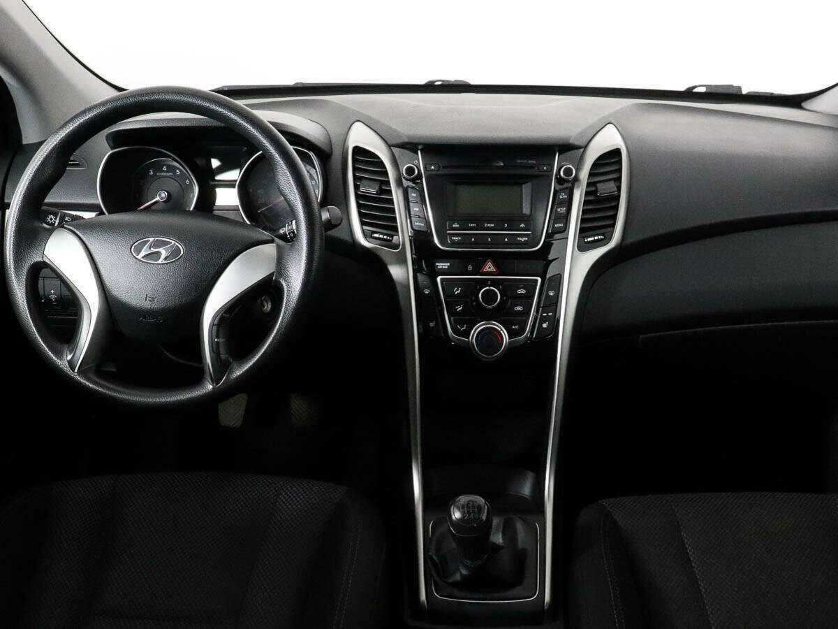Купить Hyundai i30 с пробегом. Фото: #10