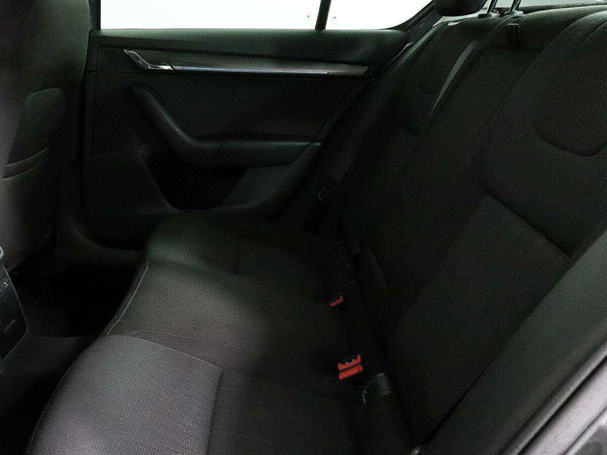 Купить Skoda Octavia с пробегом. Фото: #6