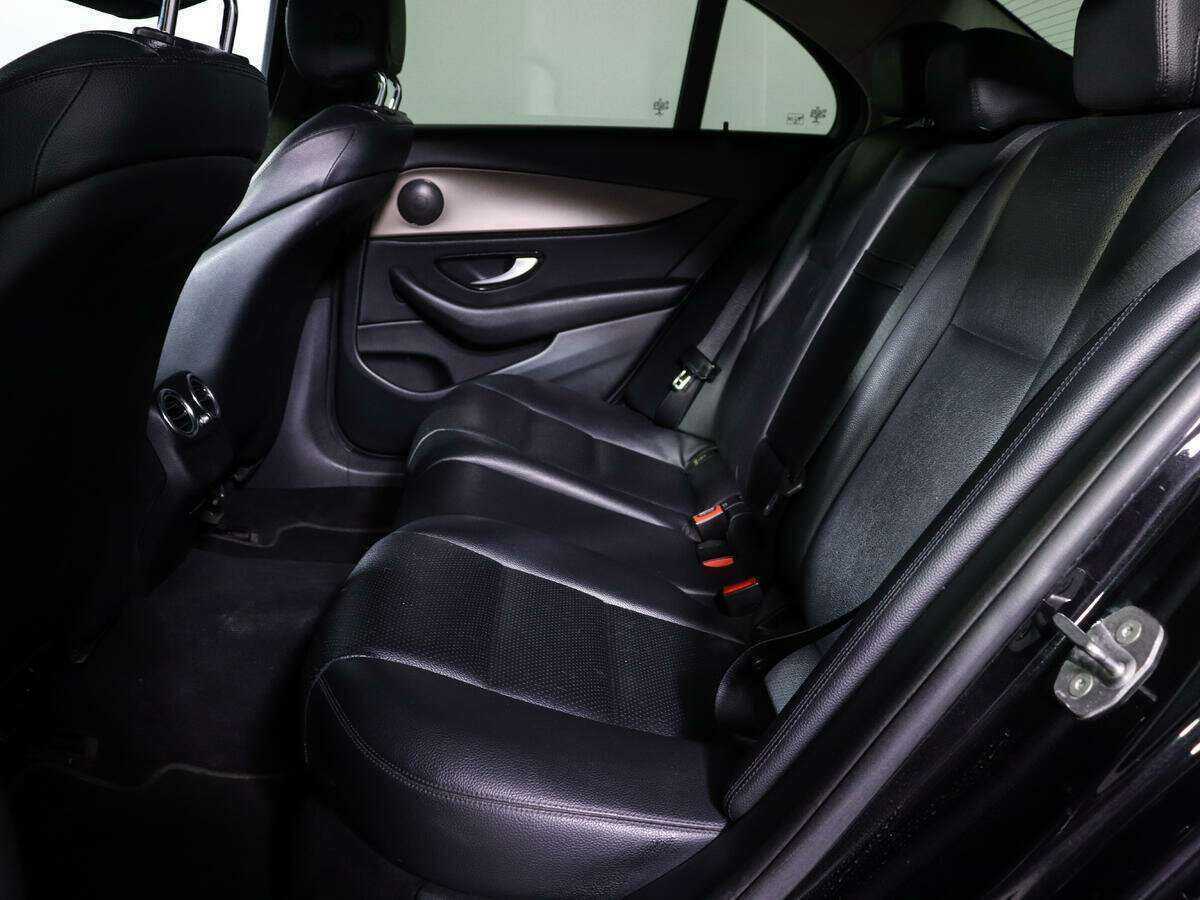 Купить Mercedes-Benz E-Класс с пробегом. Фото: #8