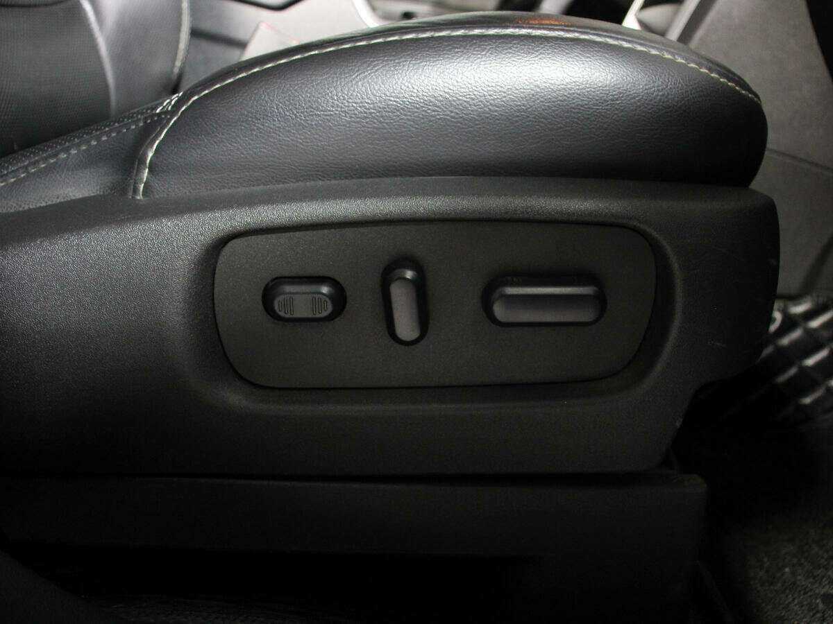 Купить Ford Explorer с пробегом. Фото: #12