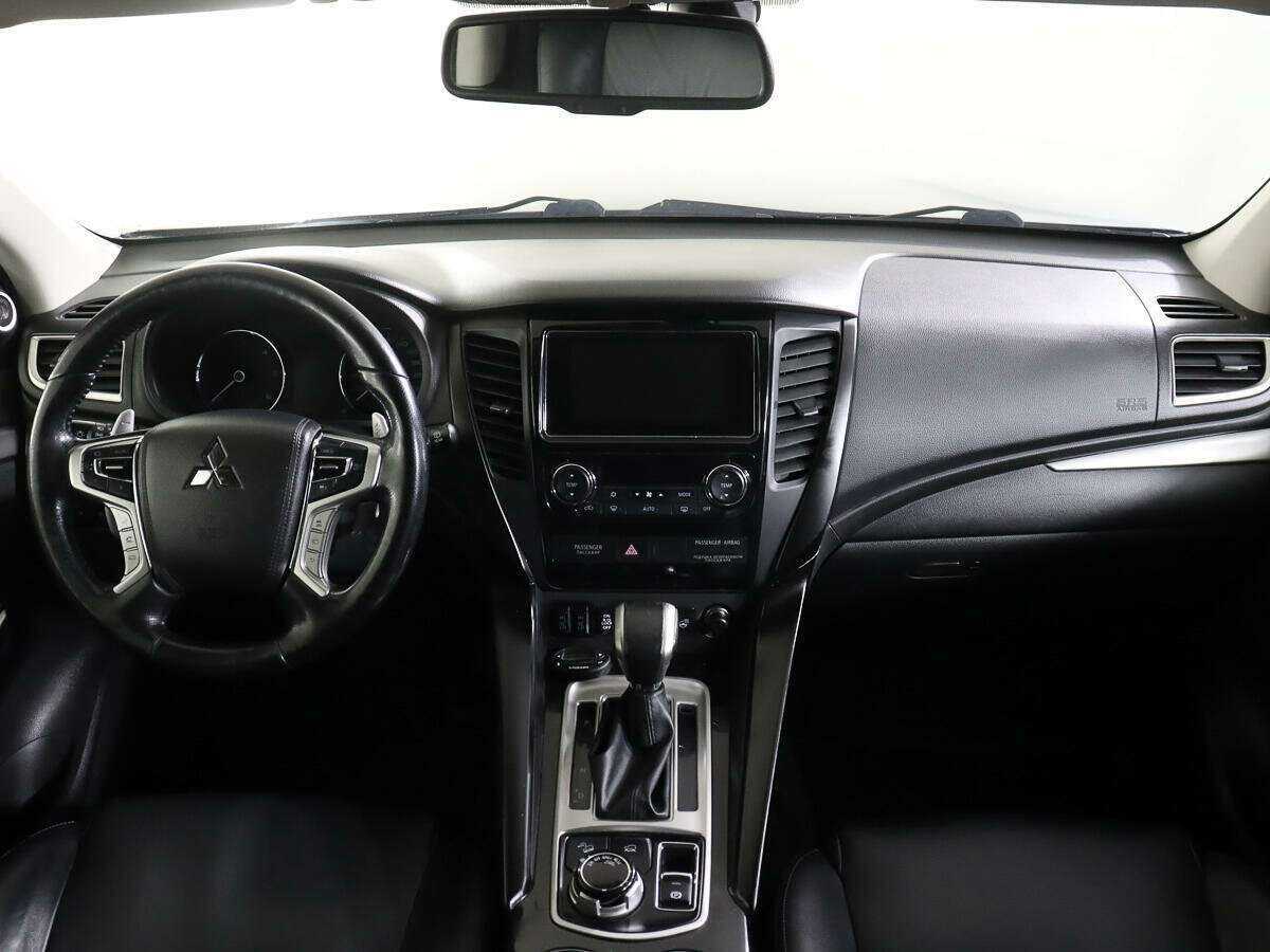 Купить Mitsubishi Pajero Sport с пробегом. Фото: #10