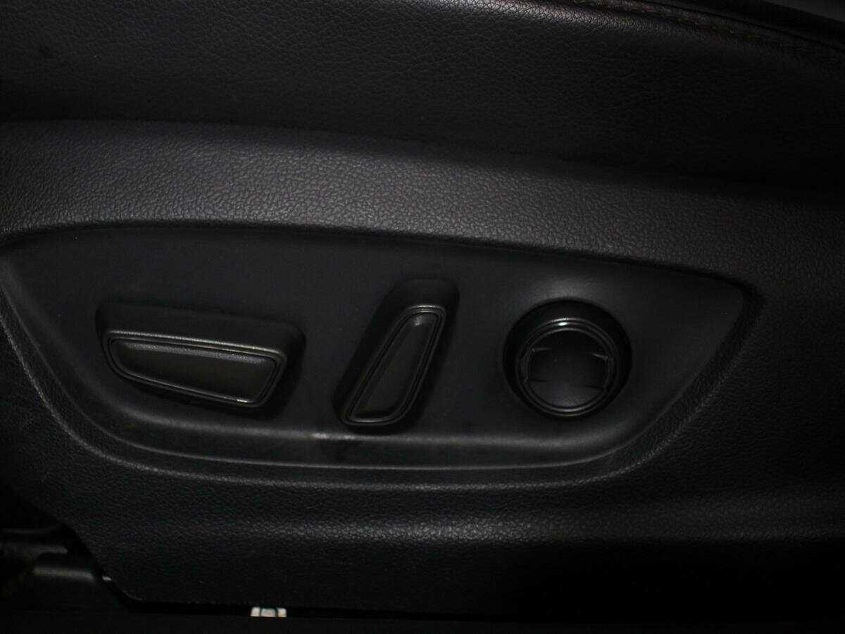 Купить Toyota Camry с пробегом. Фото: #13