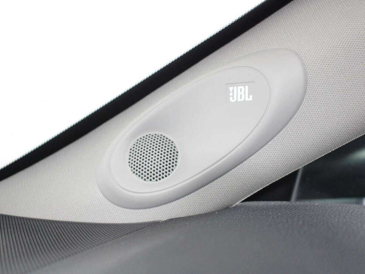 Купить Toyota Camry с пробегом. Фото: #19