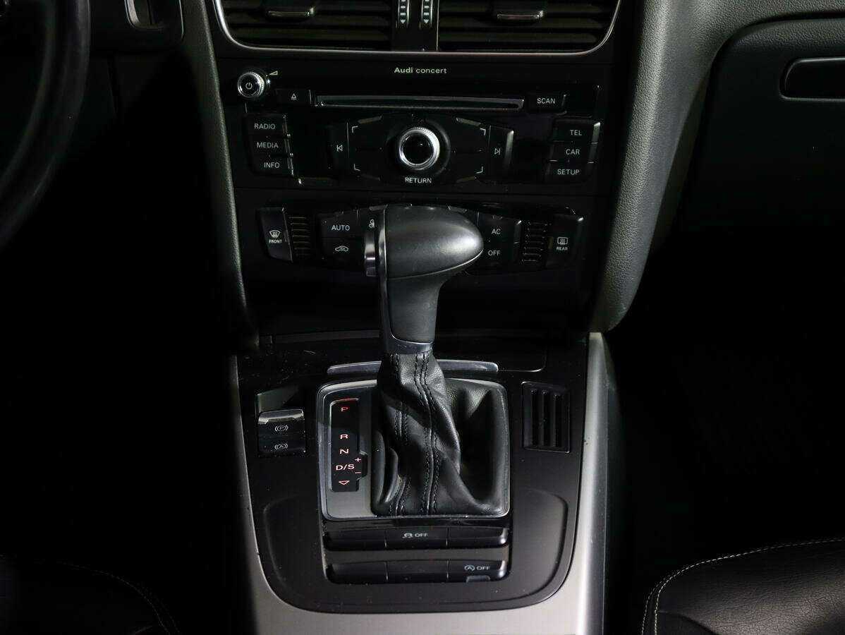 Купить Audi A4 с пробегом. Фото: #12