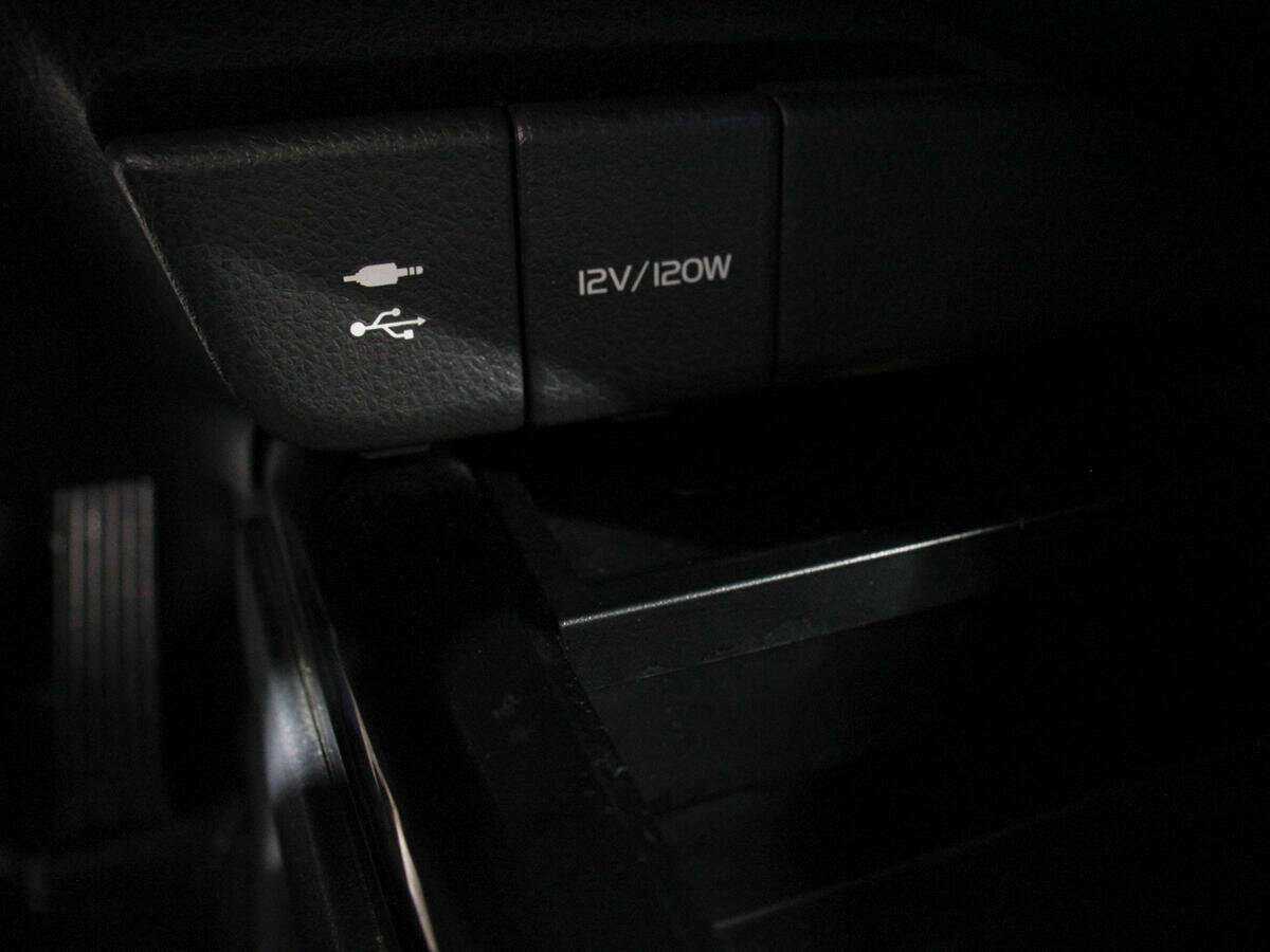 Купить Toyota Camry с пробегом. Фото: #22