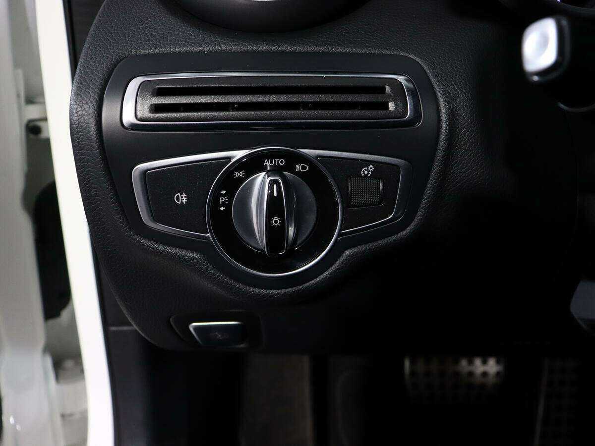 Купить Mercedes-Benz C-Класс с пробегом. Фото: #18