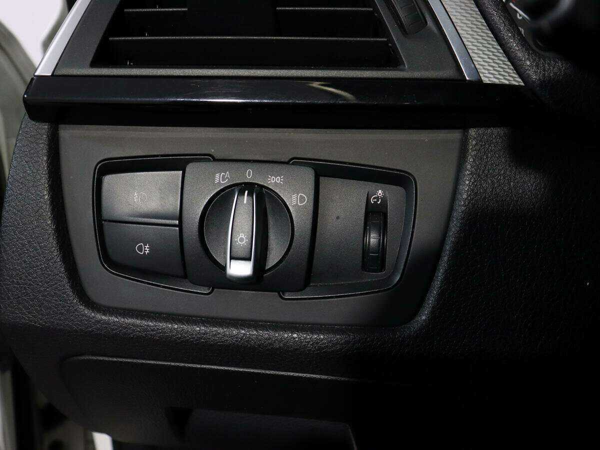 Купить BMW 3 серии с пробегом. Фото: #16