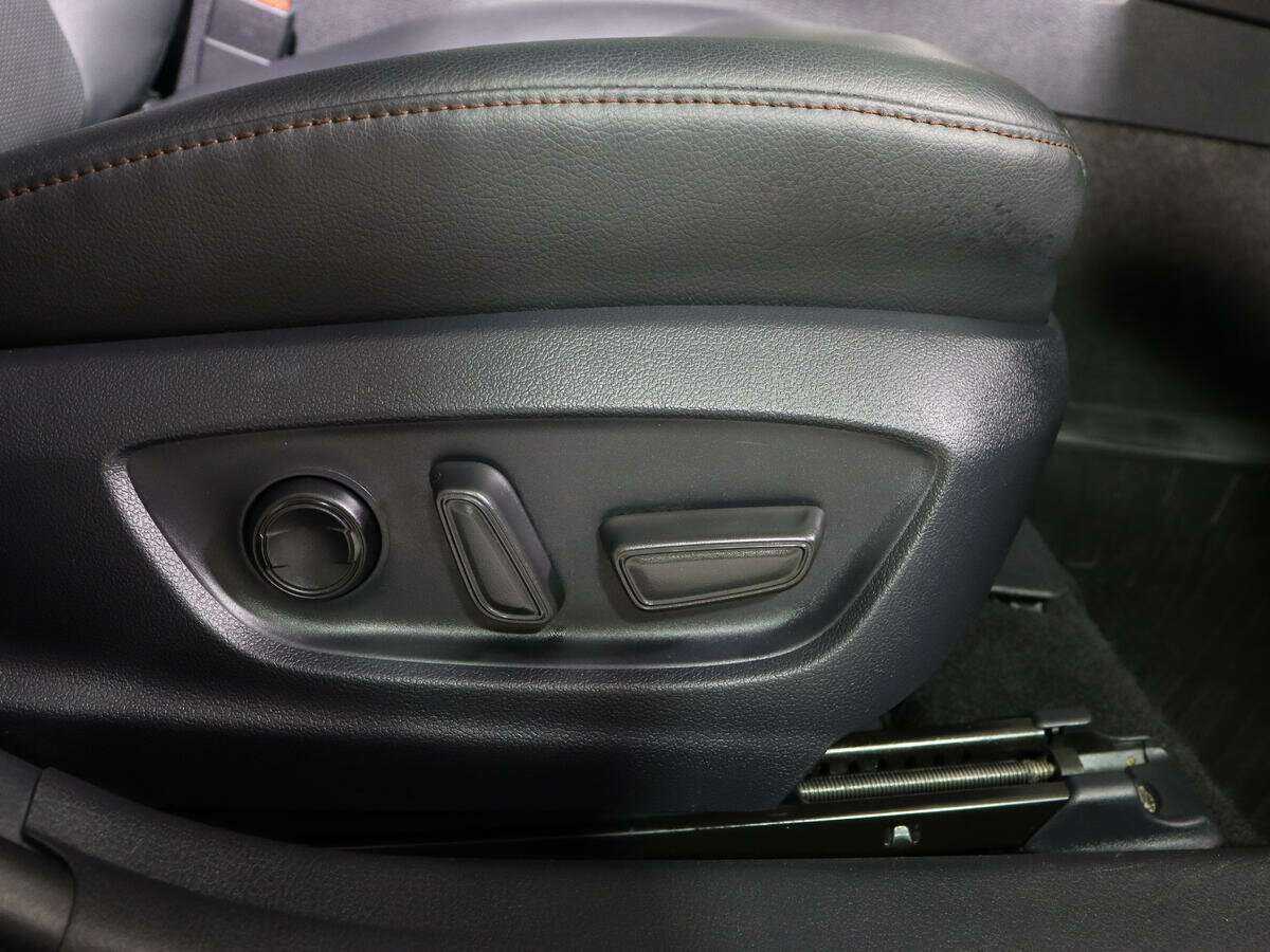 Купить Toyota Camry с пробегом. Фото: #12