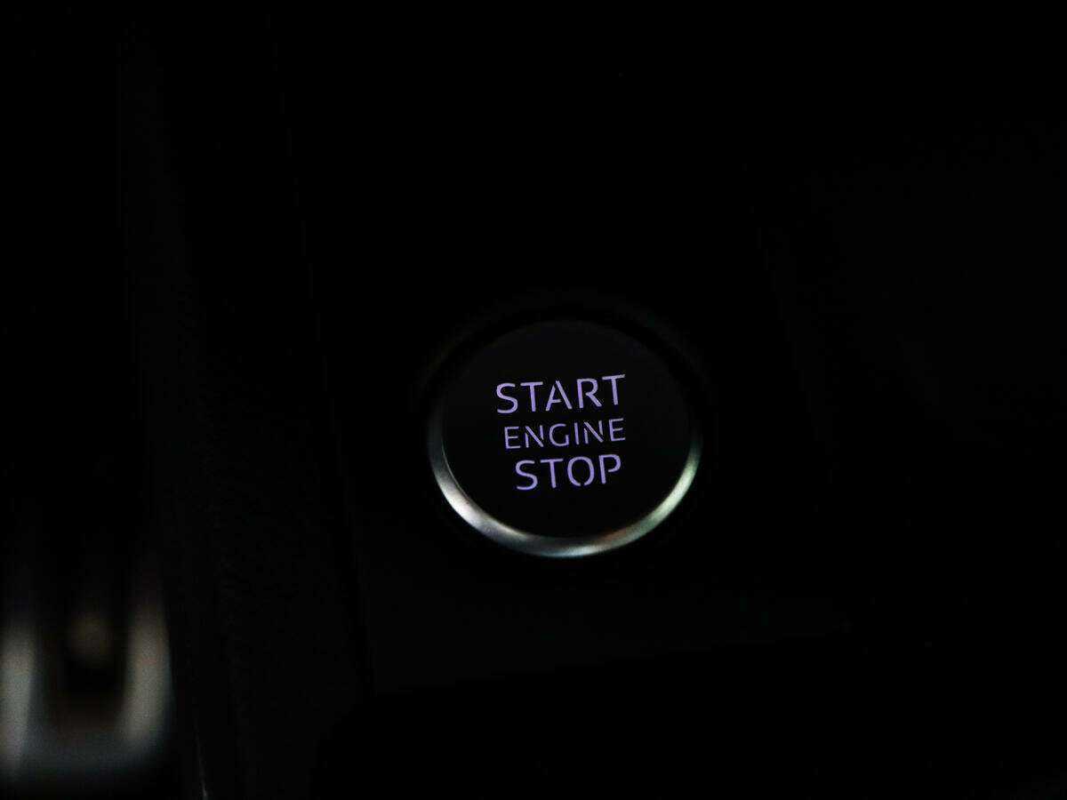 Купить Audi A4 с пробегом. Фото: #16