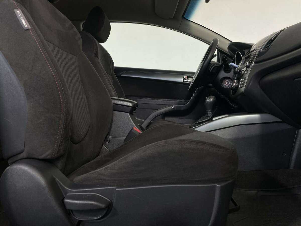 Купить Kia Cerato с пробегом. Фото: #12
