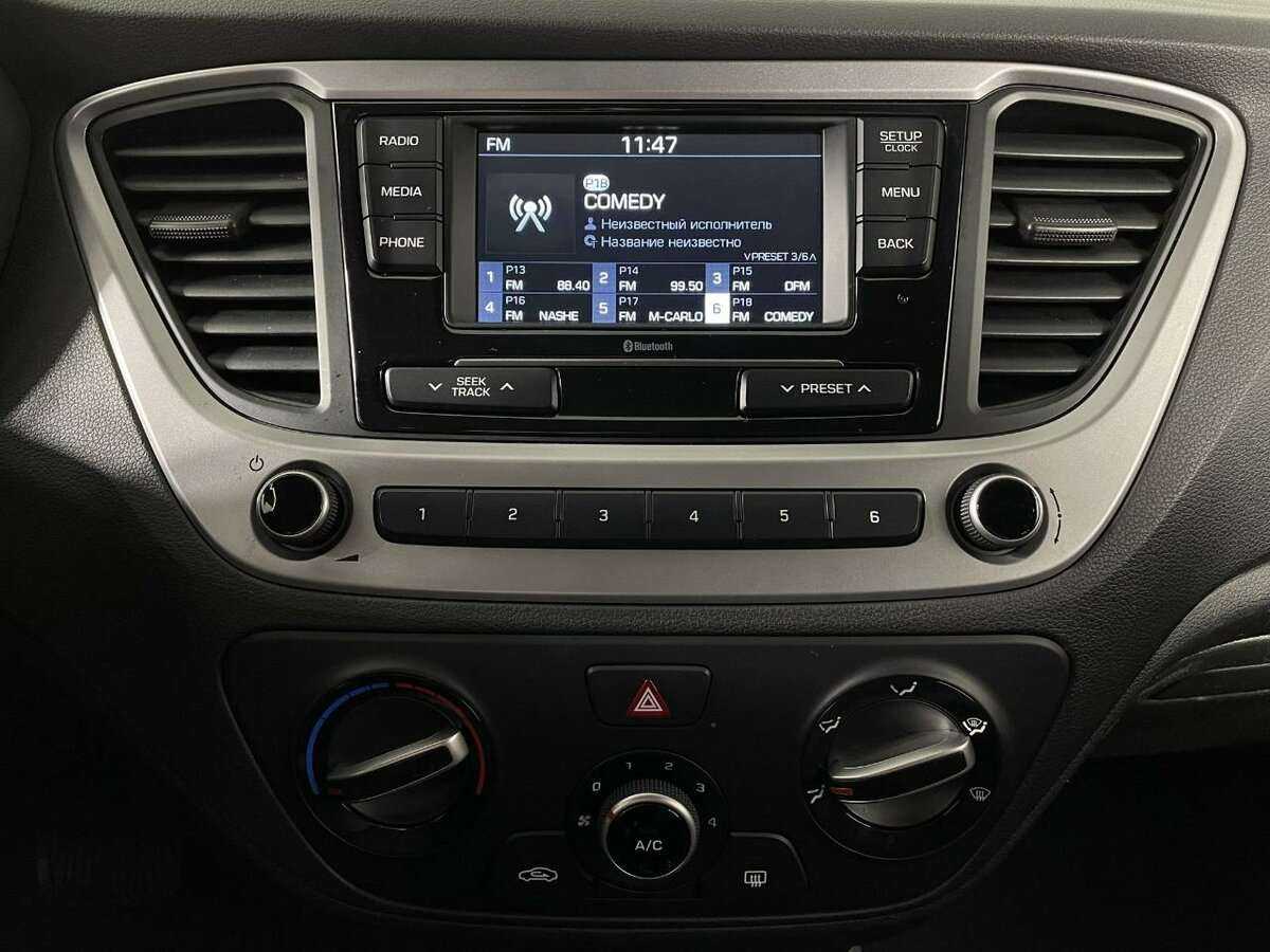 Купить Hyundai Solaris с пробегом. Фото: #11