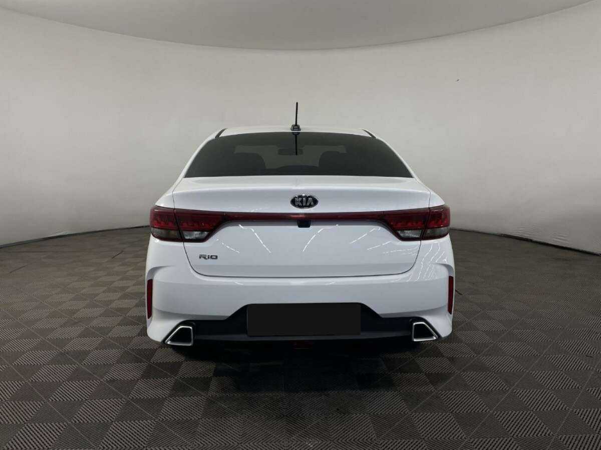 Купить Kia Rio с пробегом. Фото: #2