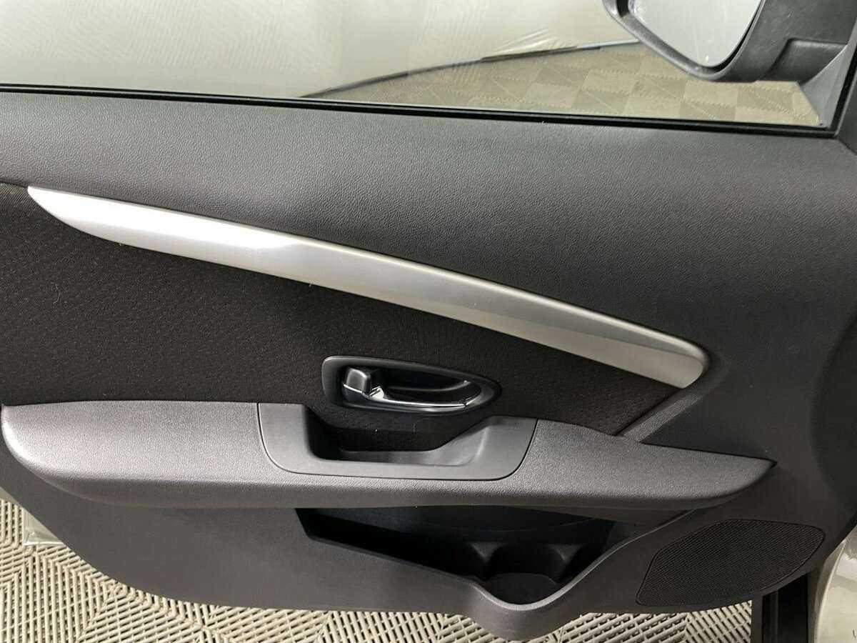 Купить Nissan Almera с пробегом. Фото: #7