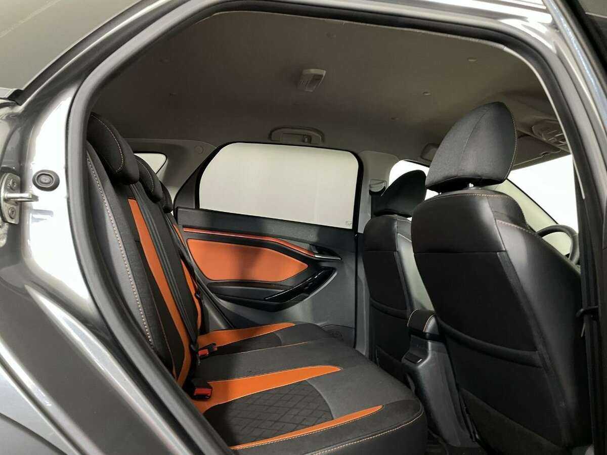 Купить Lada (ВАЗ) Vesta с пробегом. Фото: #15