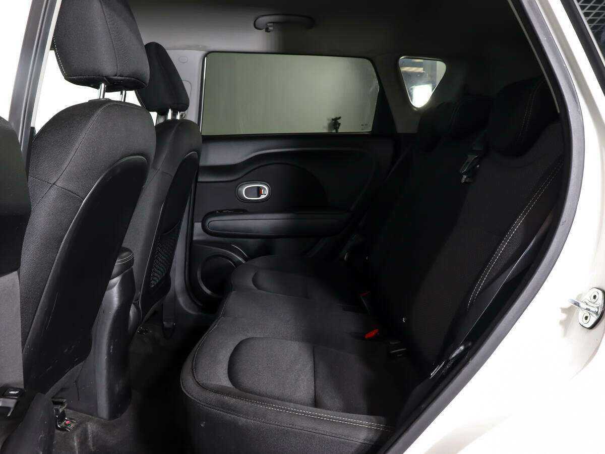 Купить Kia Soul с пробегом. Фото: #8