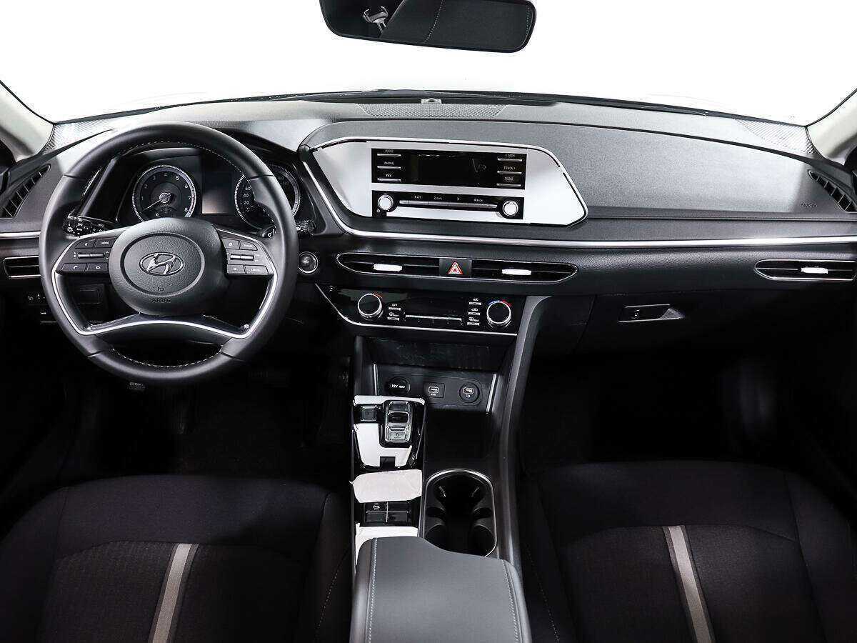 Купить Hyundai Sonata с пробегом. Фото: #11