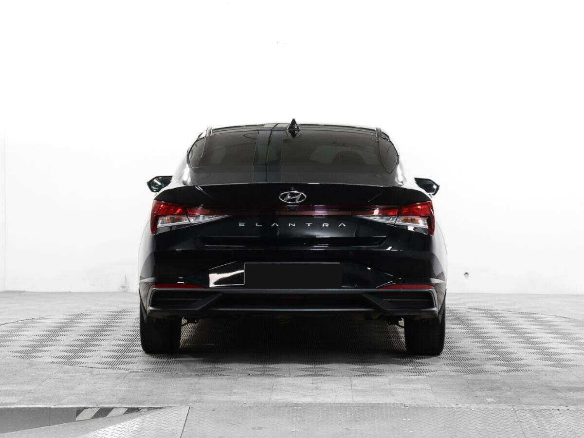 Купить Hyundai Elantra с пробегом. Фото: #5