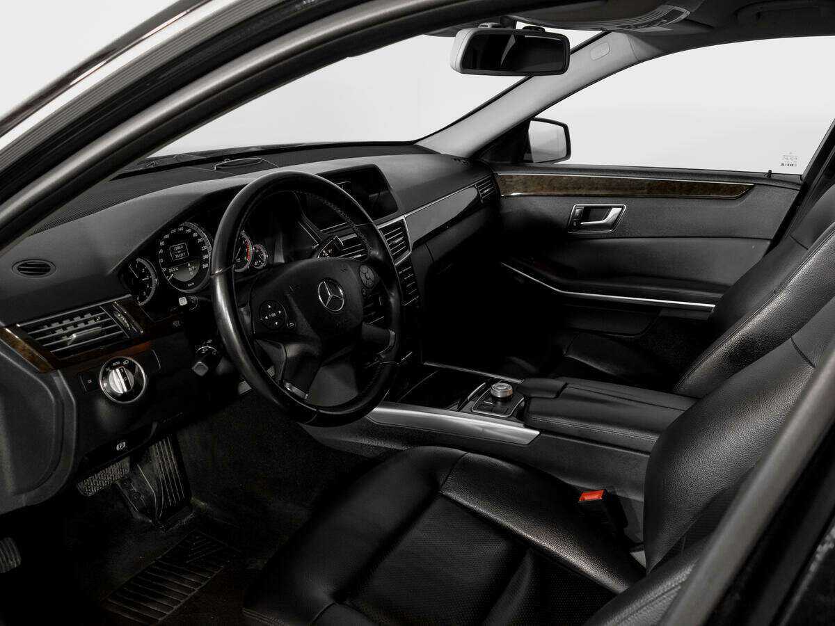 Купить Mercedes-Benz E-Класс с пробегом. Фото: #14