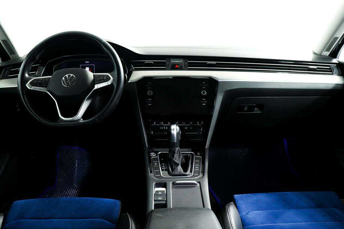 Купить Volkswagen Passat с пробегом. Фото: #10