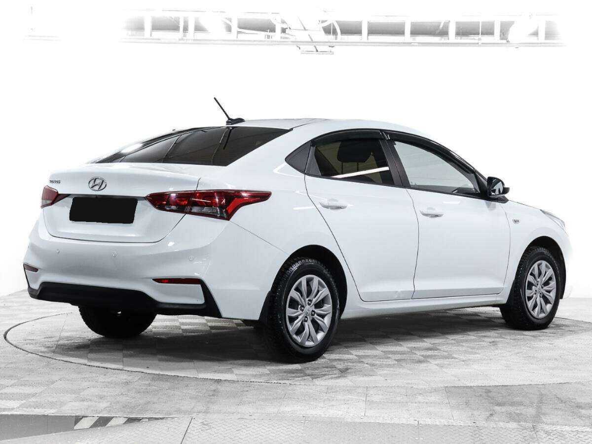 Купить Hyundai Solaris с пробегом. Фото: #4