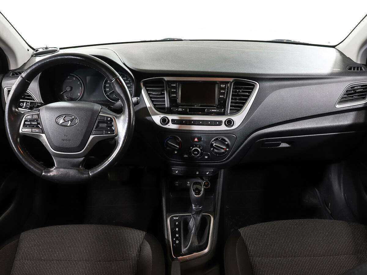 Купить Hyundai Solaris с пробегом. Фото: #11