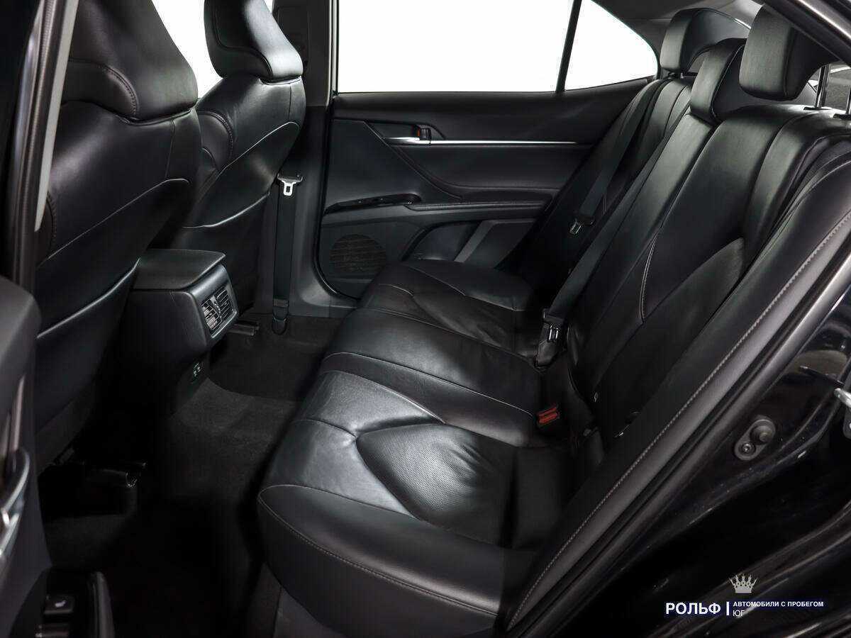 Купить Toyota Camry с пробегом. Фото: #8