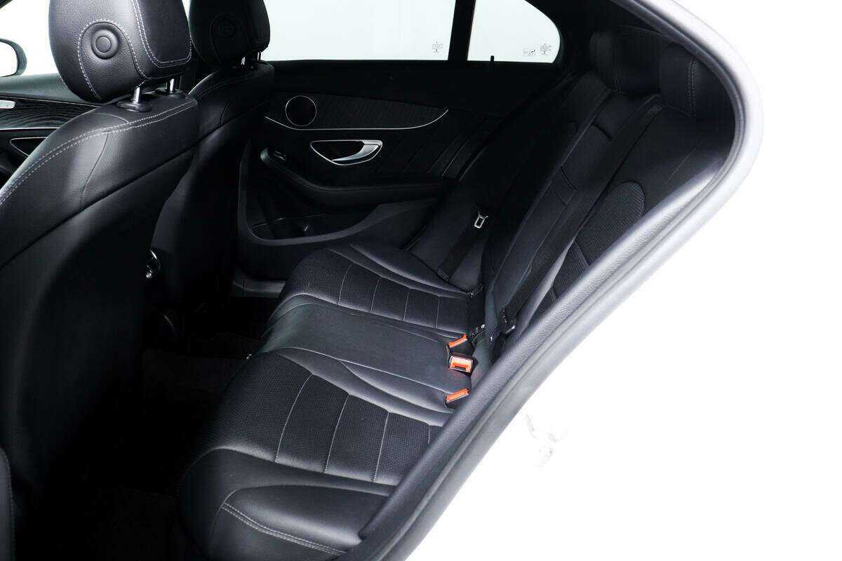 Купить Mercedes-Benz C-Класс с пробегом. Фото: #11