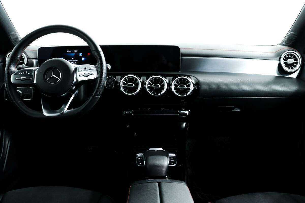 Купить Mercedes-Benz CLA с пробегом. Фото: #10