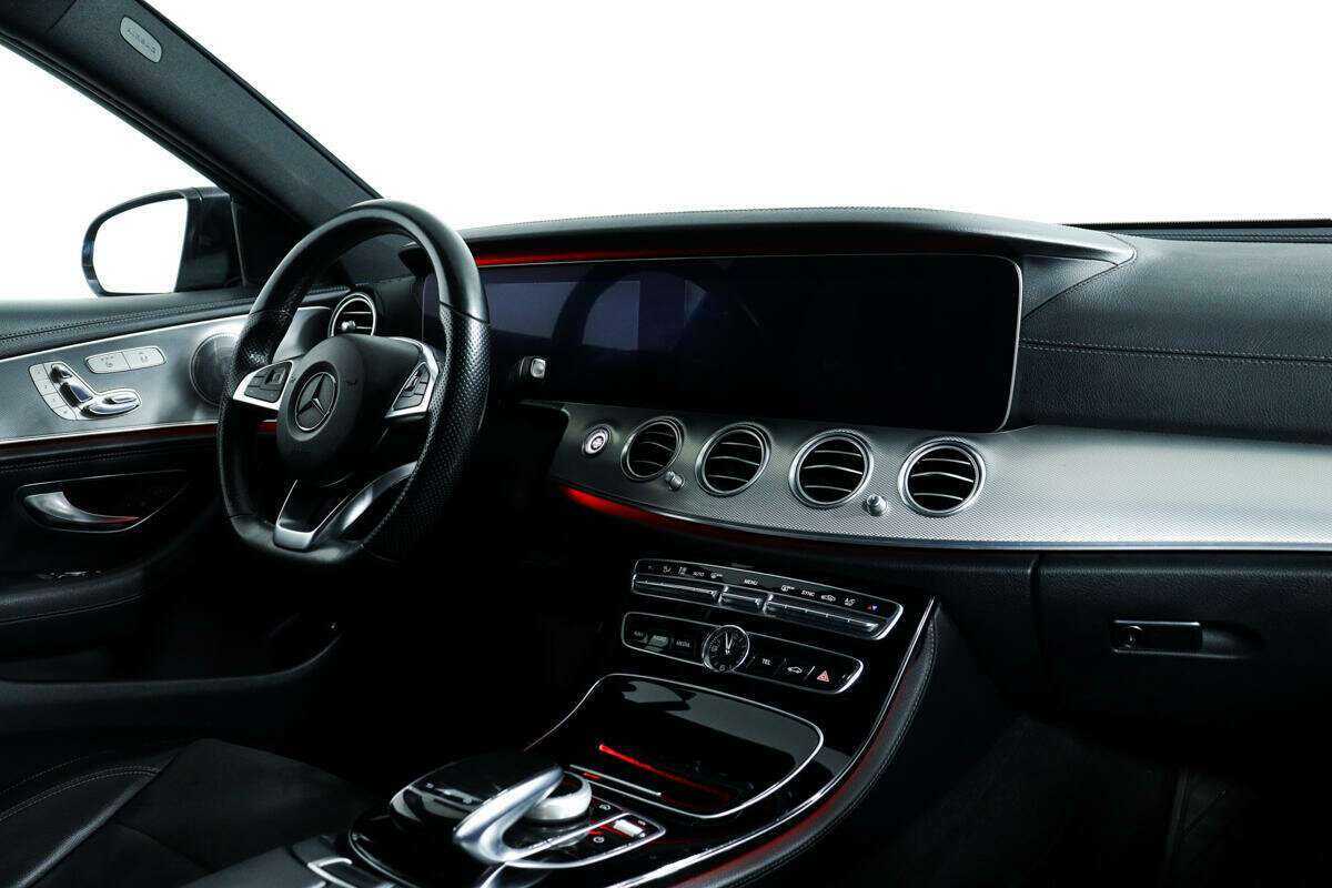 Купить Mercedes-Benz E-Класс с пробегом. Фото: #8