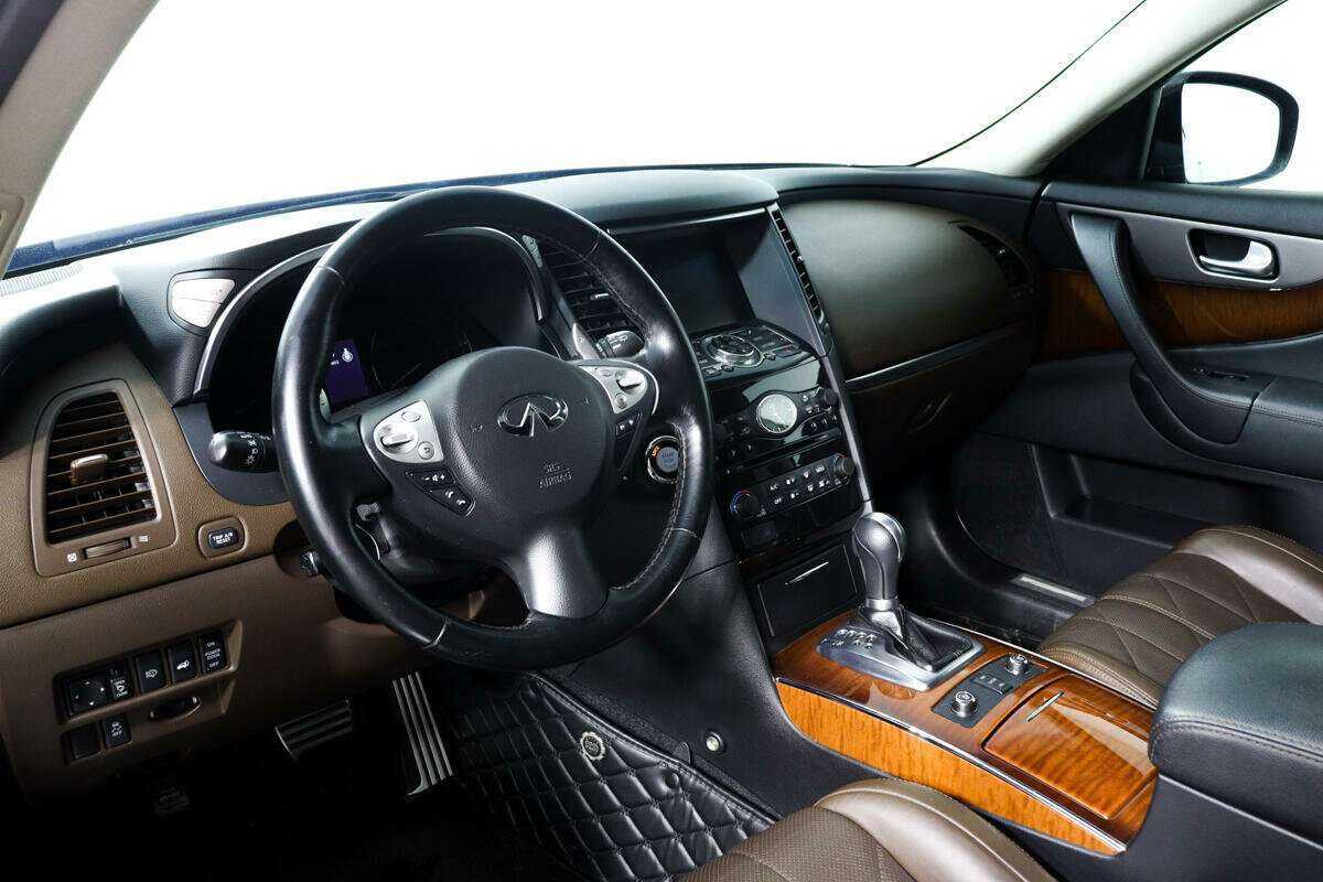 Купить Infiniti FX с пробегом. Фото: #12