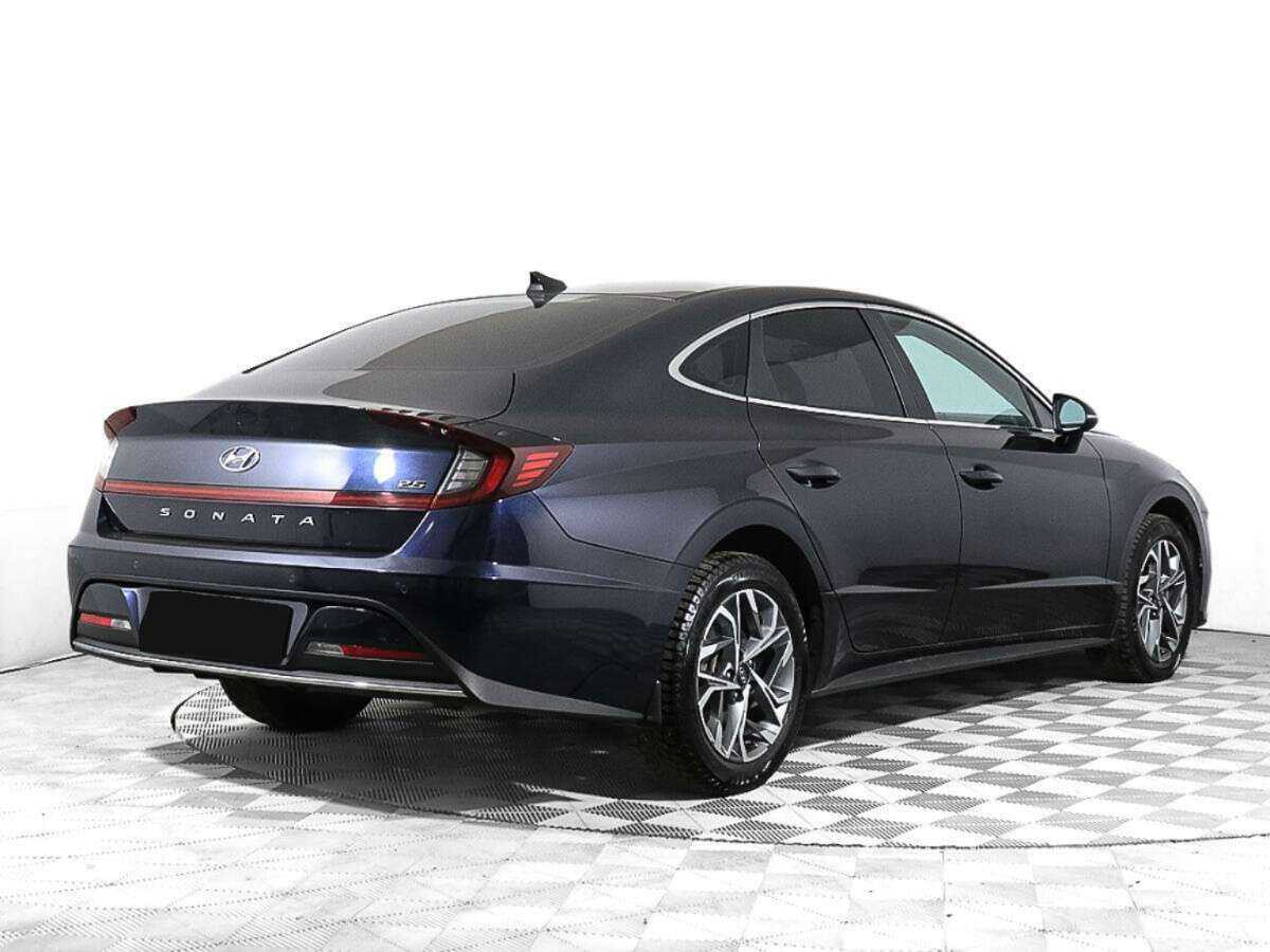 Купить Hyundai Sonata с пробегом. Фото: #4