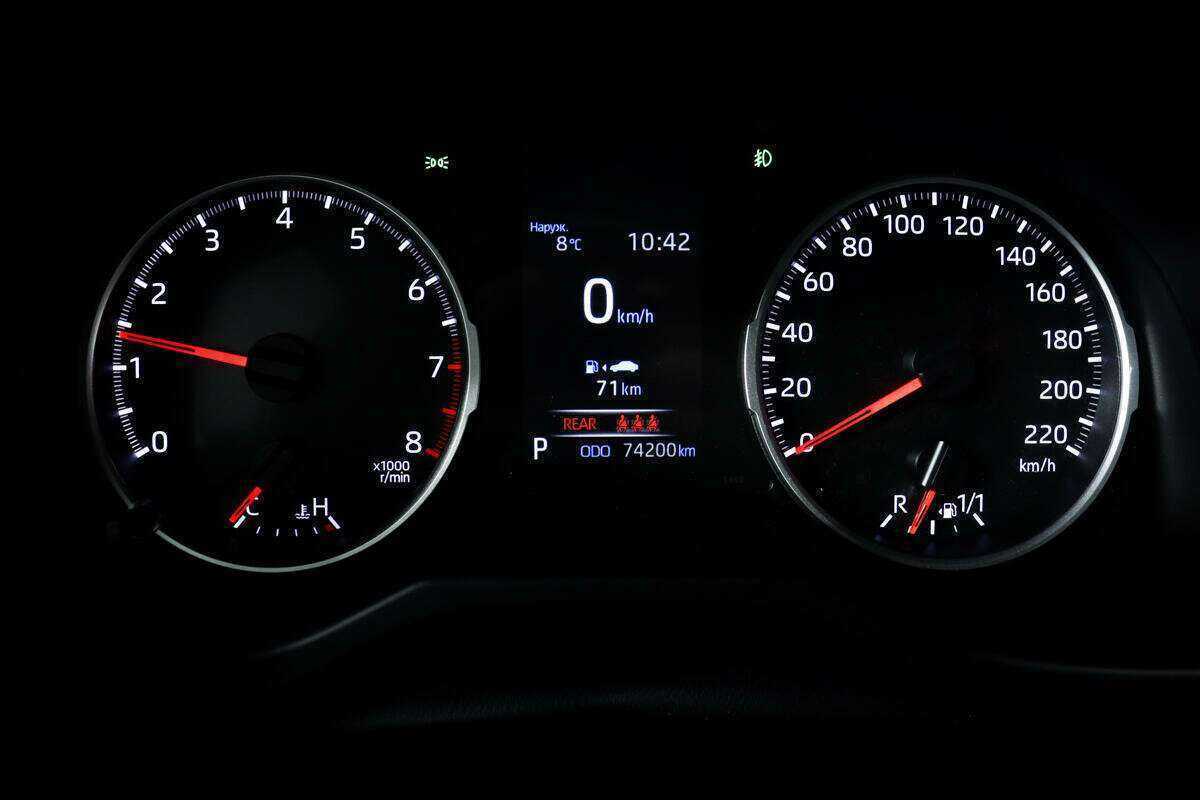 Купить Toyota RAV4 с пробегом. Фото: #9