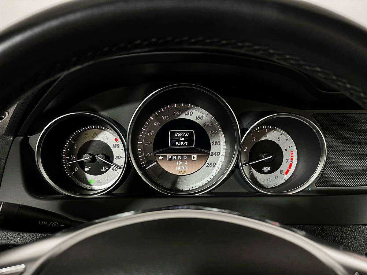 Купить Mercedes-Benz C-Класс с пробегом. Фото: #10