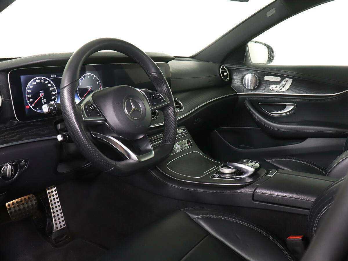 Купить Mercedes-Benz E-Класс с пробегом. Фото: #13