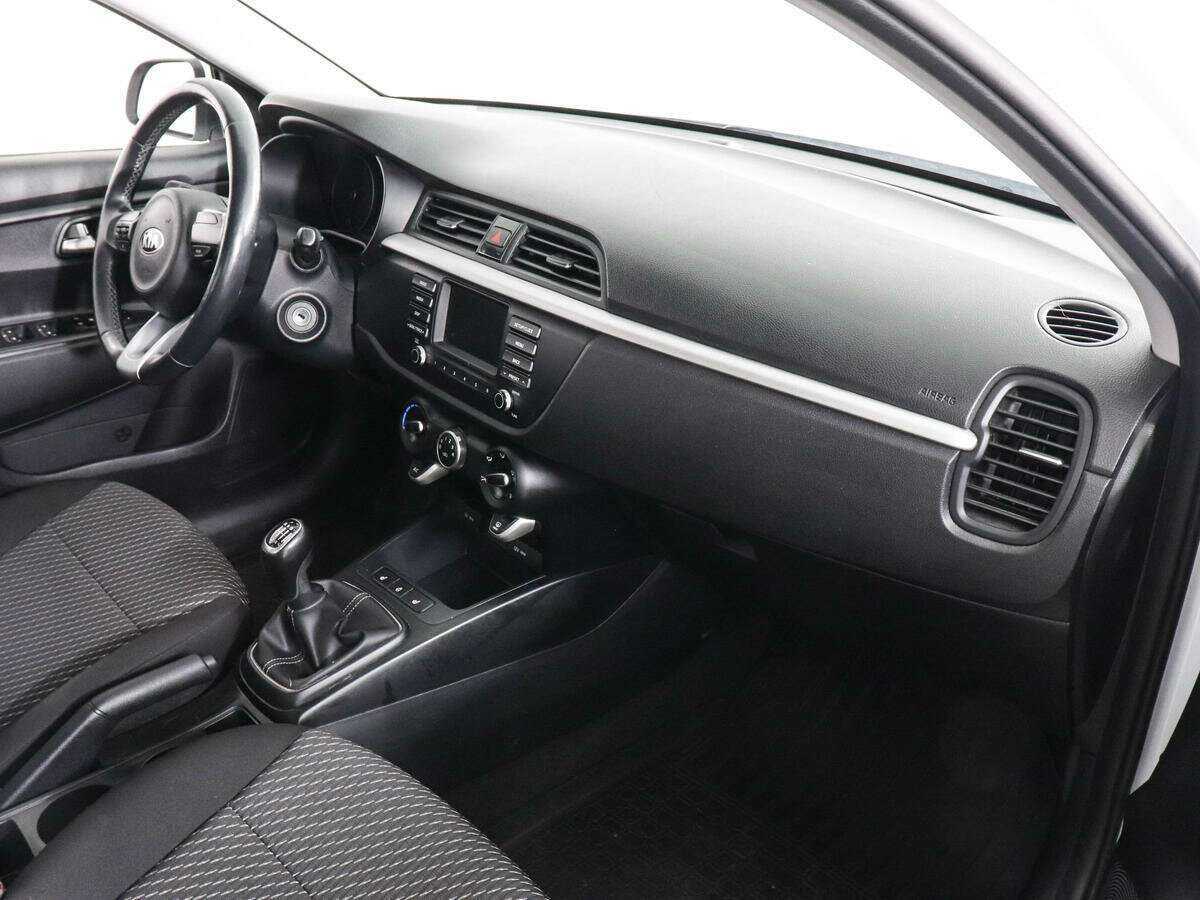 Купить Kia Rio с пробегом. Фото: #9