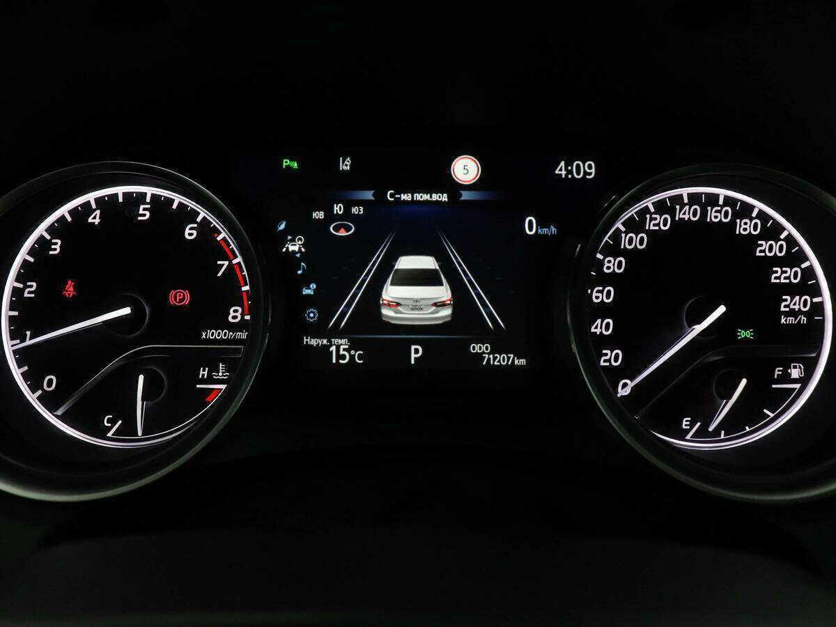 Купить Toyota Camry с пробегом. Фото: #9