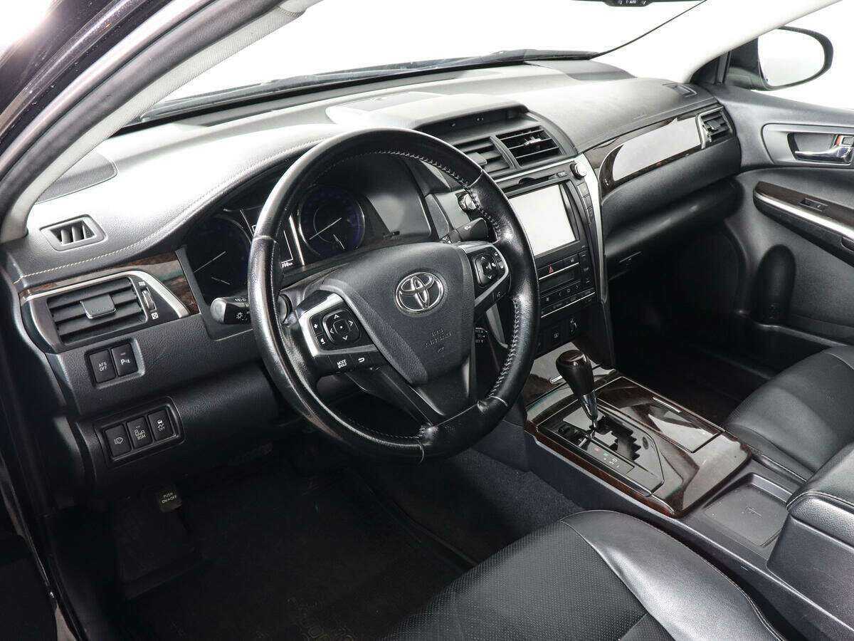 Купить Toyota Camry с пробегом. Фото: #8