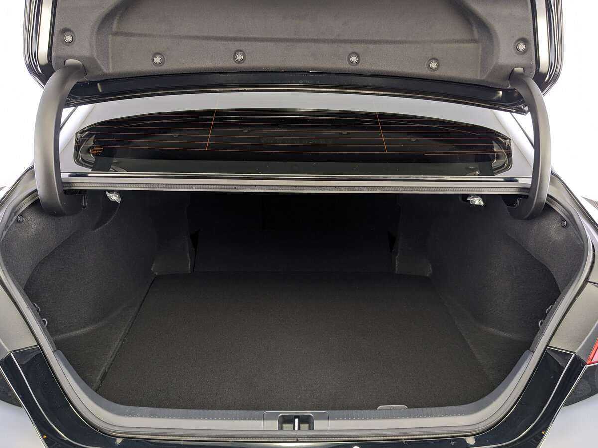 Купить Toyota Camry с пробегом. Фото: #9