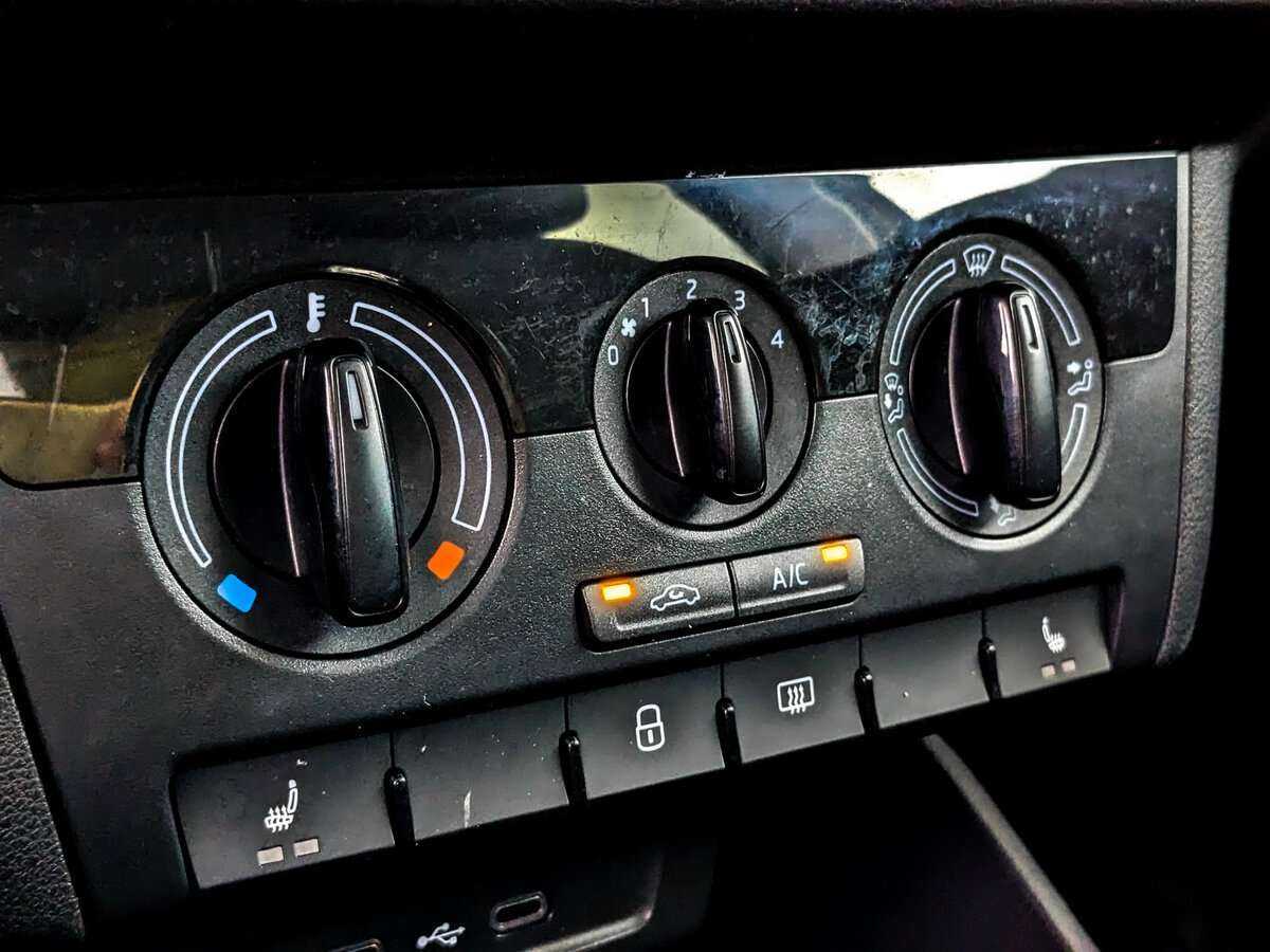 Продажа Б/У Шкода Рапид. Фото: #19