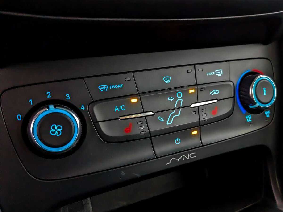 Купить Ford Focus с пробегом. Фото: #20