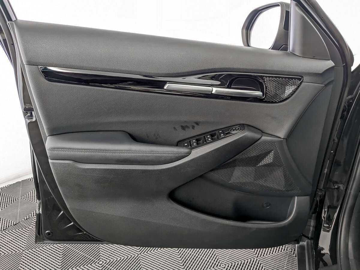 Купить Kia Seltos с пробегом. Фото: #14