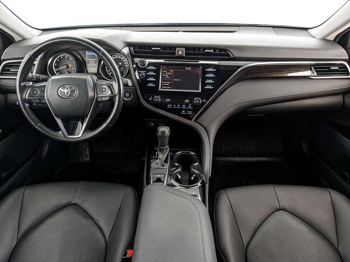 Купить Toyota Camry с пробегом. Фото: #8