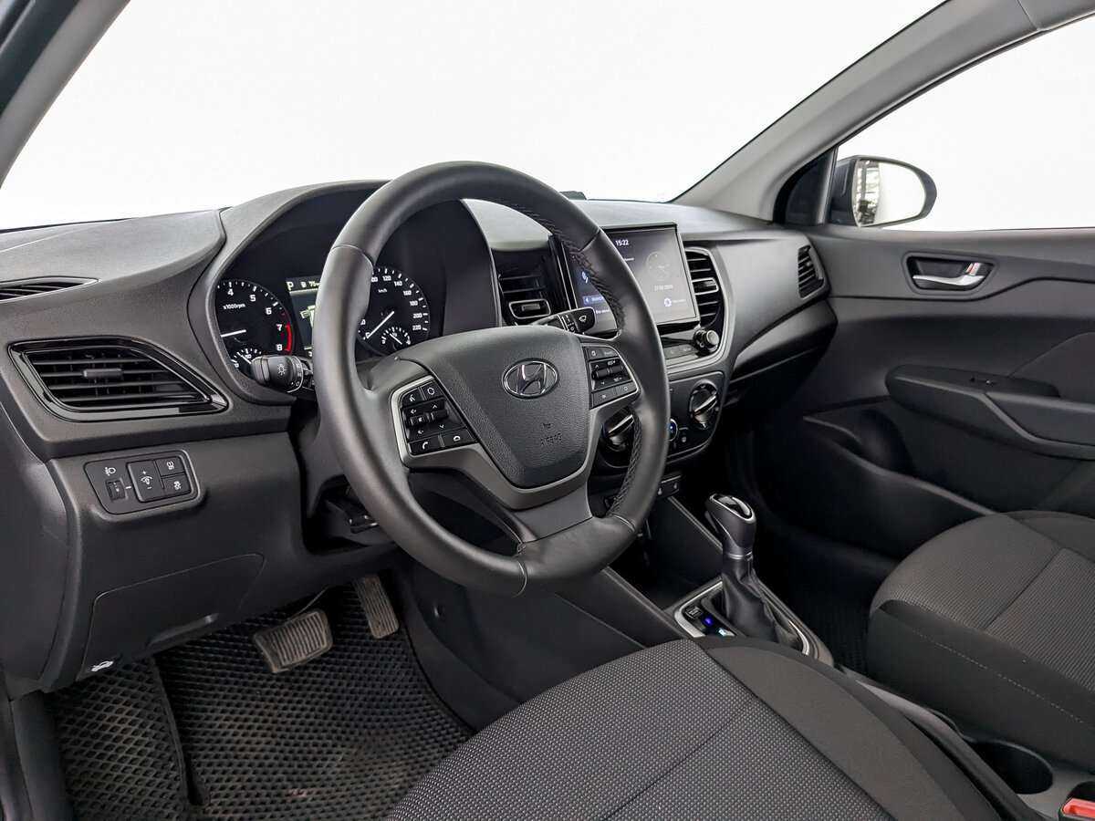 Купить Hyundai Solaris с пробегом. Фото: #12