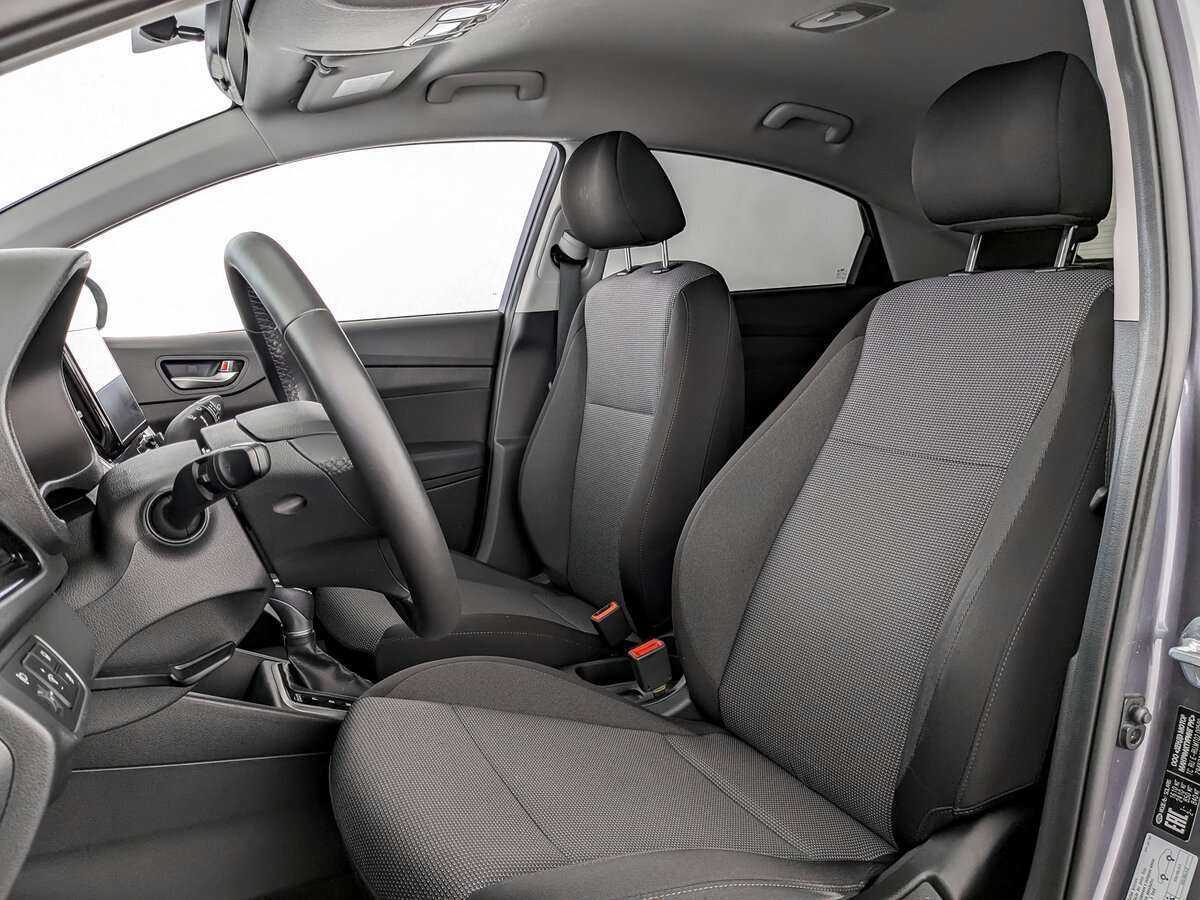 Купить Hyundai Solaris с пробегом. Фото: #14