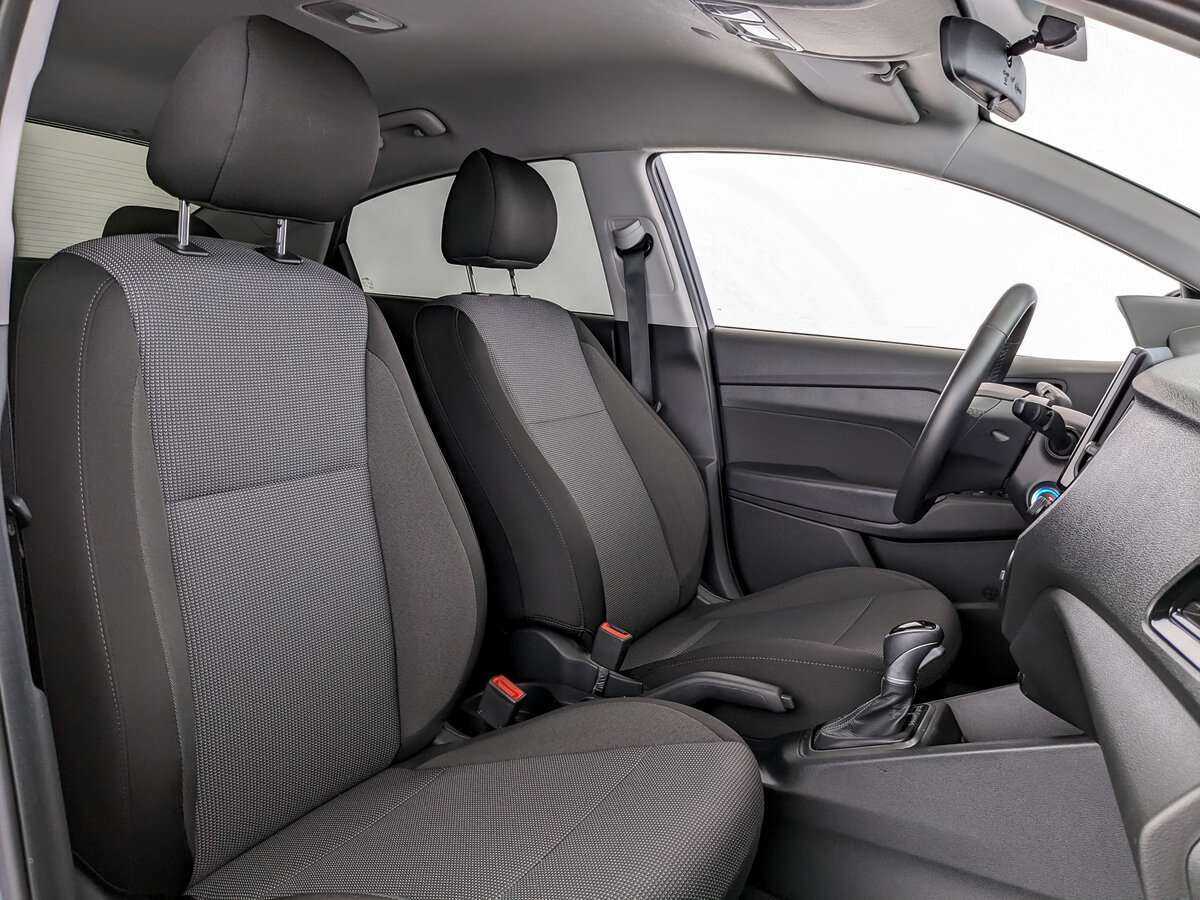 Купить Hyundai Solaris с пробегом. Фото: #17