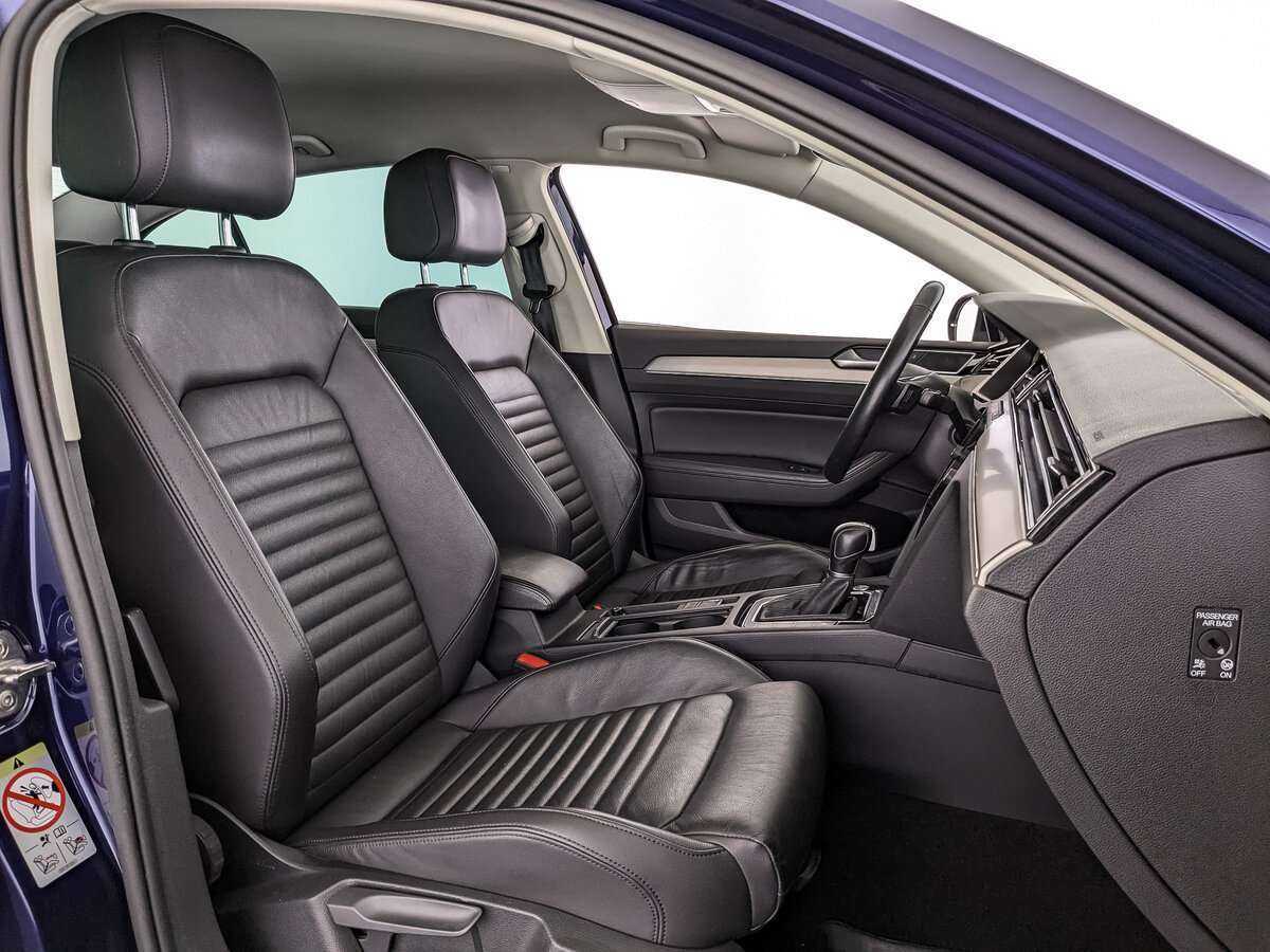 Купить Volkswagen Passat с пробегом. Фото: #19
