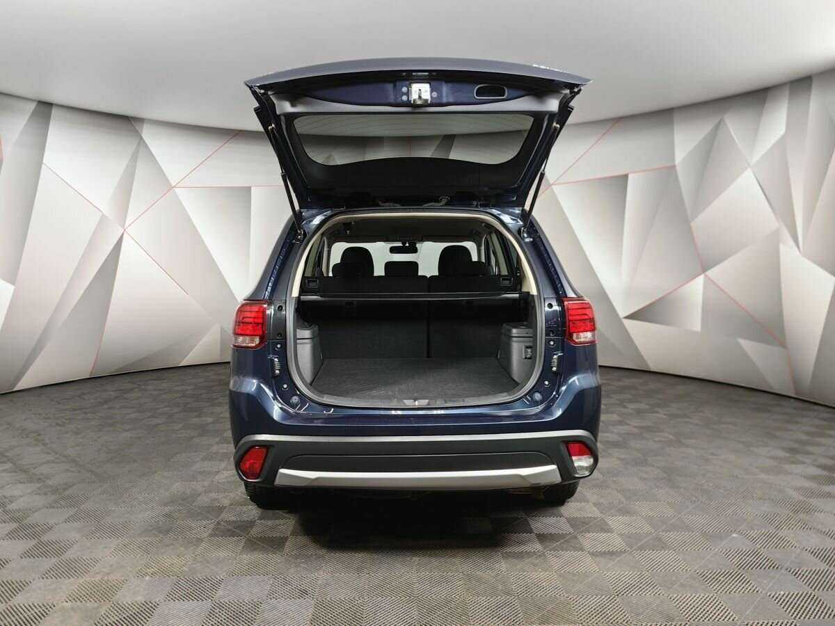 Купить Mitsubishi Outlander с пробегом. Фото: #17